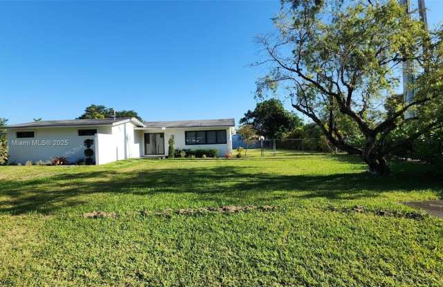 8620 SW 103rd St - 8620 Southwest 103rd Street, Kendall, FL 33156 8620 SW 103rd St - 8620 Southwest 103rd Street, Kendall, FL 33156