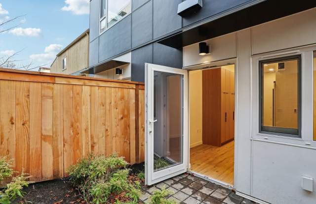 Carrick Apartments Gallery 2