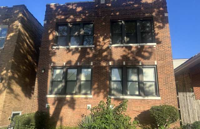 7609 S Perry Avenue Gallery 1