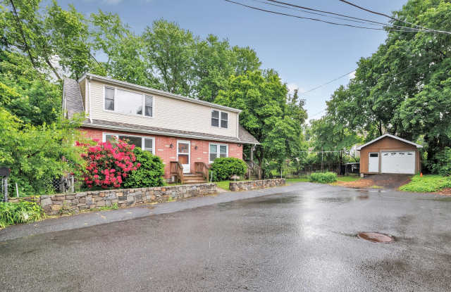 9 Addison Street - 9 Addison Street, Ansonia, CT 06401