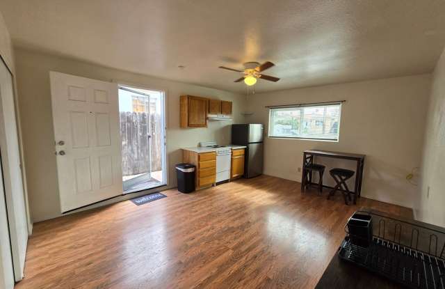 Amazing Studio Only Minutes from J st Marina photos photos Amazing Studio Only Minutes from J st Marina photos photos