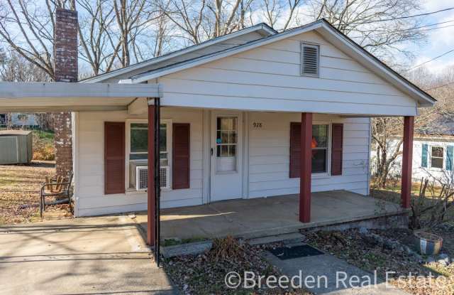 928 Fairview Drive Southwest - 928 Fairview Drive Southwest, Lenoir, NC 28645