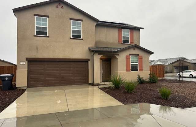 Newer 5 Bedroom 3 Bathroom in Tulare! photos photos Newer 5 Bedroom 3 Bathroom in Tulare! photos photos