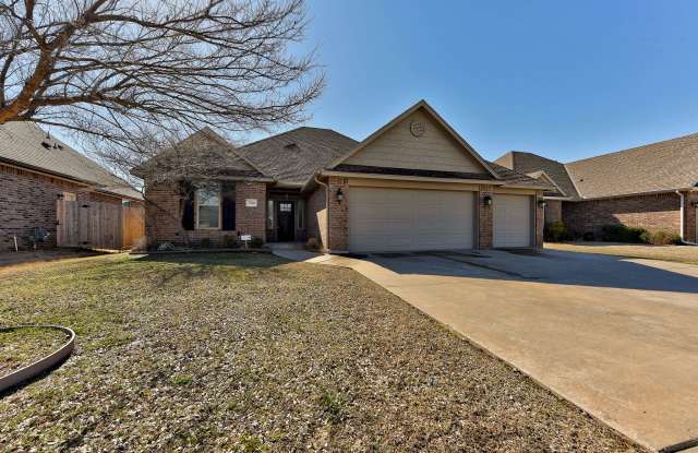 2300 Bretford Way - 2300 Bretford Way, Norman, OK 73071