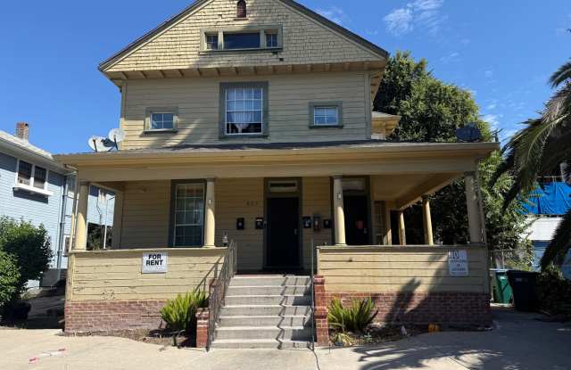 327 E Acacia St Gallery 3