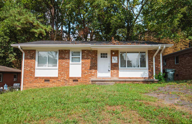 Coming SOON ! This 3 Bedroom home in Forest Hills! photos photos