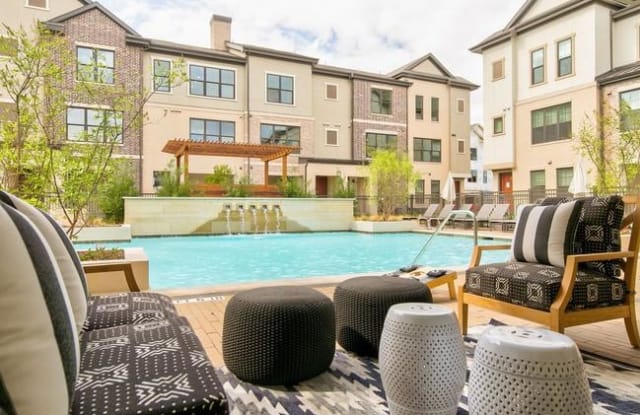12002 Inwood Rd - 12002 Inwood Road, Dallas, TX 75244