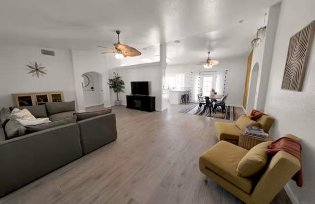 3480 Regal Ln Gallery 3