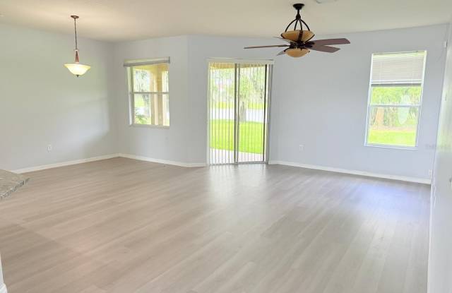 1905 FAIRWAY Loop Gallery 3