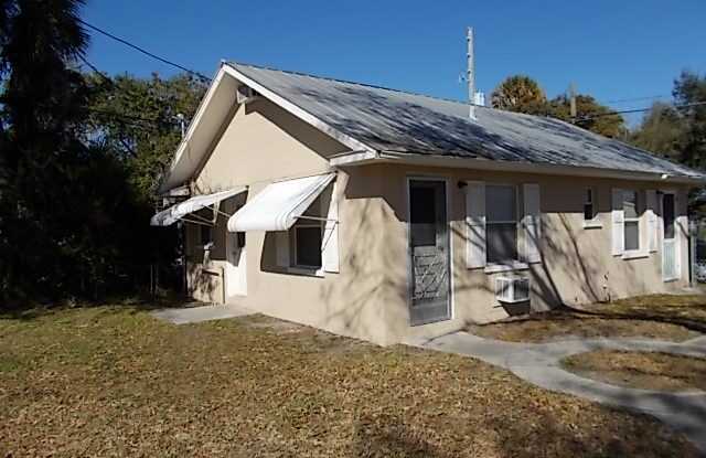 1109 Pennsylvania Avenue - 1109 Pennsylvania Avenue, St. Cloud, FL 34769