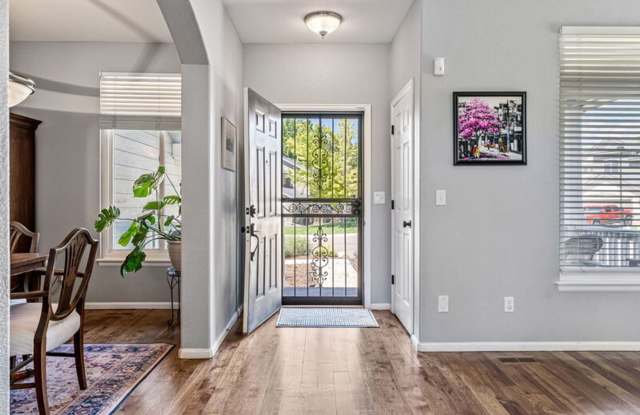 Beautiful Home in Morrison! Gallery 3