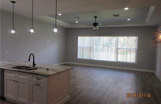 4232 Sunrise Drive N Gallery 3