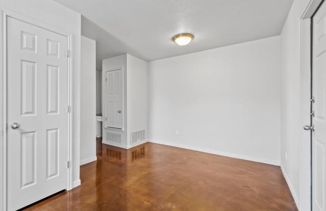 3749 West Amity Road - B Gallery 4