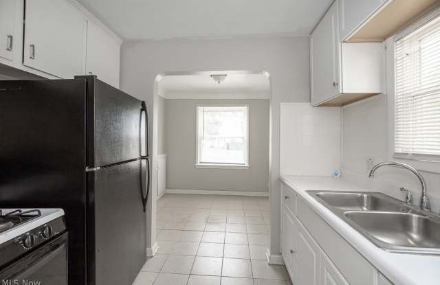 4117 Hinsdale Road Gallery 3