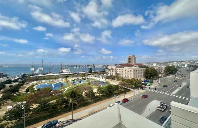 Little Italy 1BD/1BA Condo W/ Pool, Jacuzzi, BBQ, Private Balcony, Parking, Rooftop Garden, In-Unit Laundry AND M0RE! - 1431 Pacific Coast Highway, Ventura County, CA 93030
