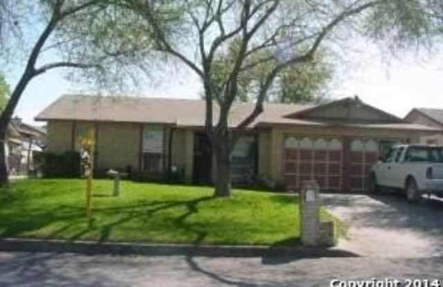 213 ROYAL DR photos photos