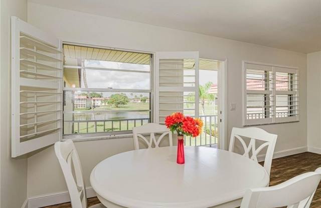76 Royal Oak Drive unit: 205 - 76 Royal Oak Drive, Florida Ridge, FL 32962