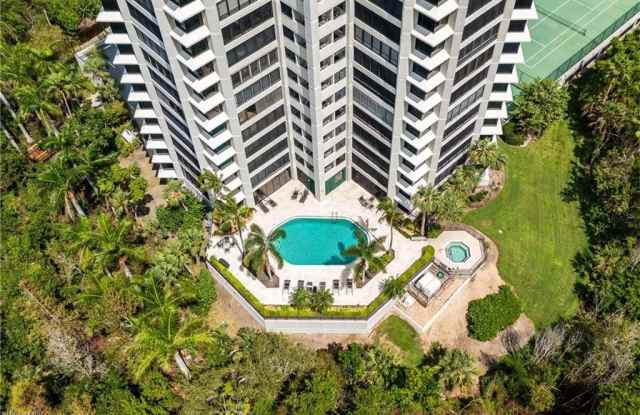 5555 Heron Point Drive Gallery 2