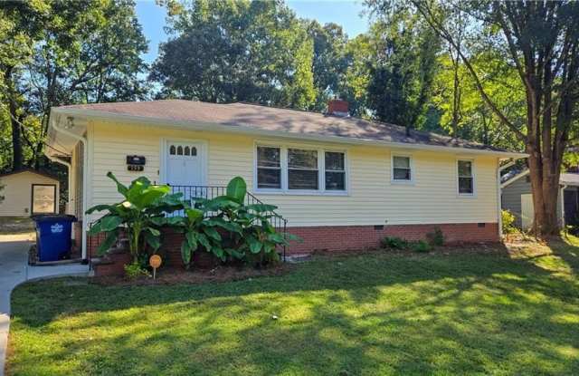 159 Lawndale Drive Gallery 1