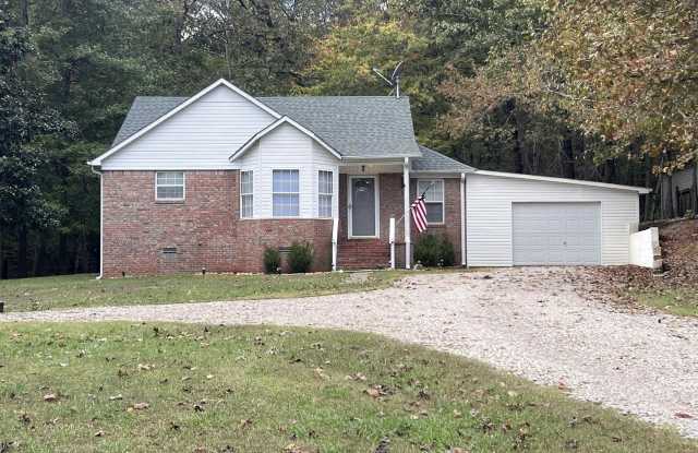671 JENNY - 671 Jenny Street, Selmer, TN 38375