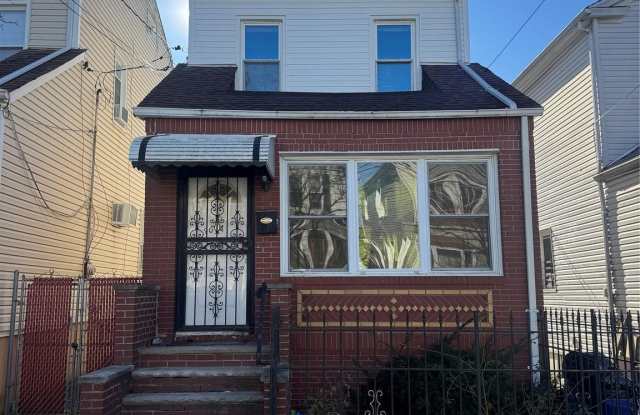 90-14 Silver Road unit: 1+2 - 90-14 Silver Road, Queens, NY 11417