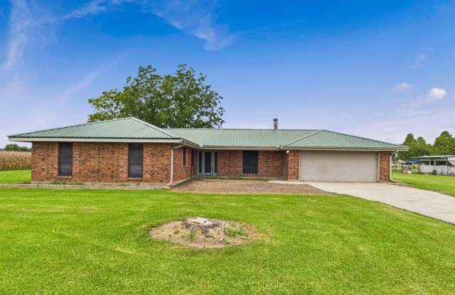 905 Braquet Road - 905 Braquet Road, Lafayette County, LA 70520