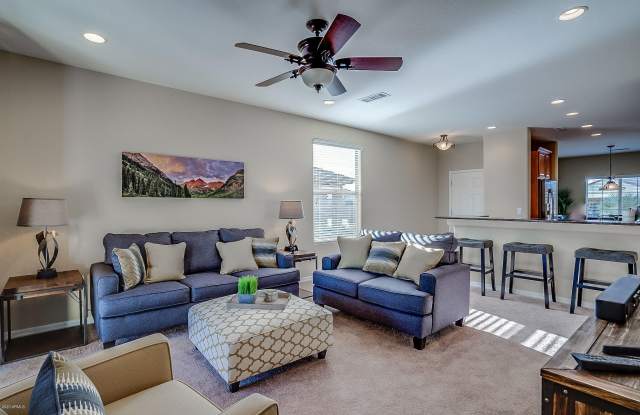 26731 W PONTIAC Drive Gallery 2