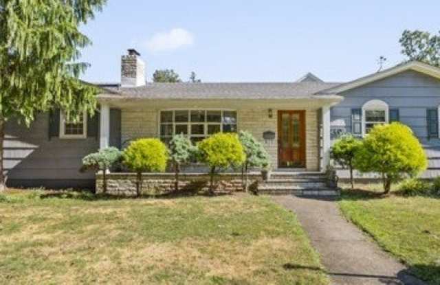 240 Nutley Ave photos photos