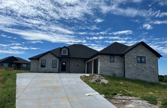 Beautiful One-Year-Old 4 bedroom, 2 bath home on a cul-de-sac in the exclusive Lion's Gate neighborhood! photos photos