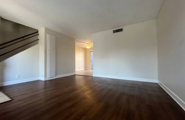 2 Bedrooms in Great Dove Springs Location photos photos