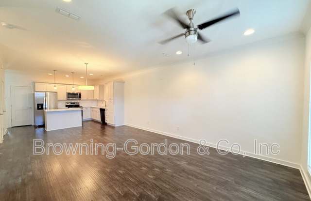 971 Ashland Place Drive Gallery 3