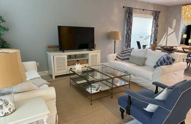 The Salty Lime Beach House at Beach Haven Gallery 3