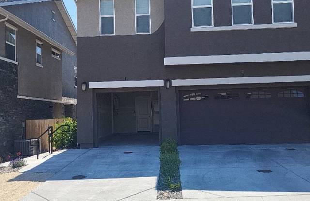 2016 Cradle Mountain Drive #1 - Spacious Townhouse in Near Sommersett - Available July 16th! photos photos