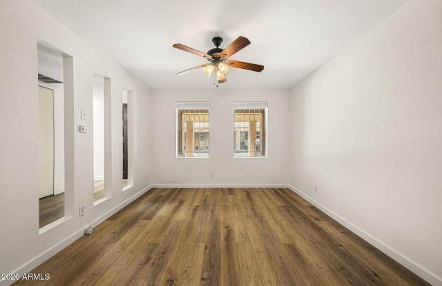 4445 N 21ST Place Gallery 4