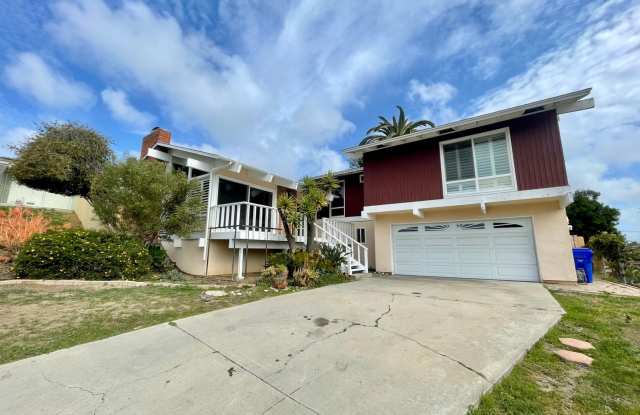 Beautiful 4B/2.5BA House in Oceanside w/ Attached Garage & W/D! photos photos