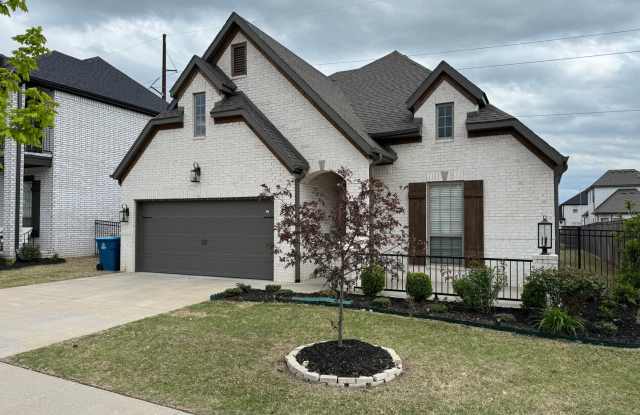 Stunning Bentonville Home photos photos