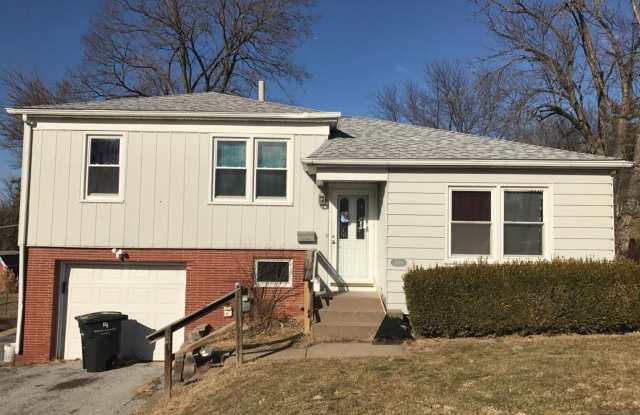 Spacious Rock Island Home with Family Room and Garage! photos photos