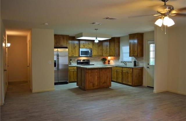 925 Whitehall Drive - 925 Whitehall Drive, Plano, TX 75023