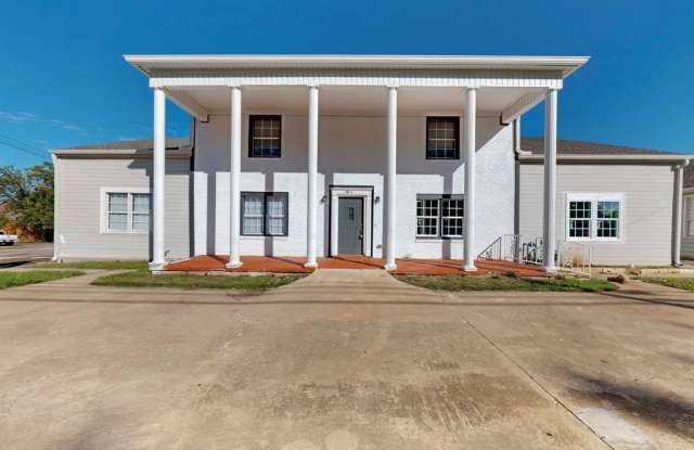409 W Main Street photos photos