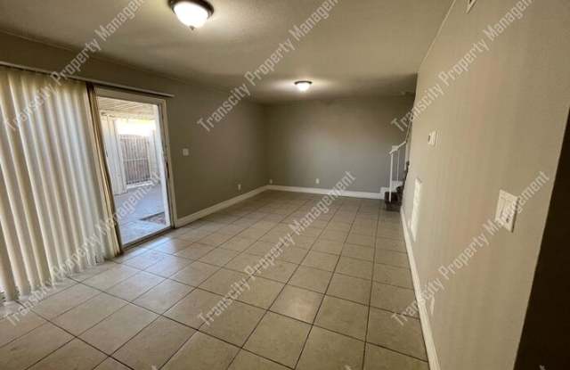 4338 West Maryland Avenue Gallery 4