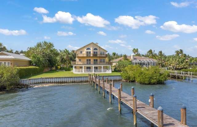 8820 44th Avenue photos photos