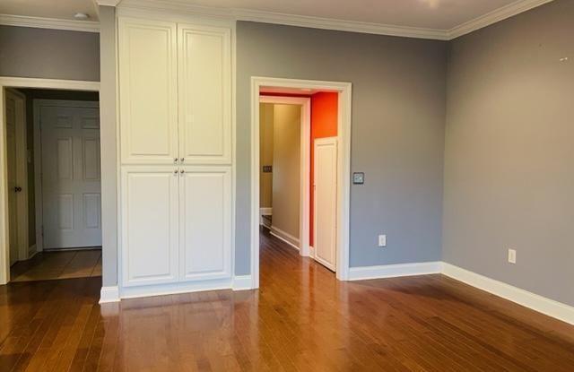616 Braeburn Court Gallery 4