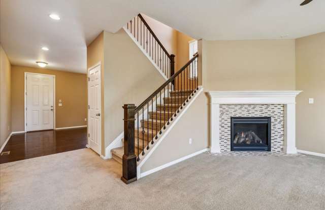 **Stunning 5 Bed, 3 1/2 Bath Home for Rent in Englewood CO** Gallery 2