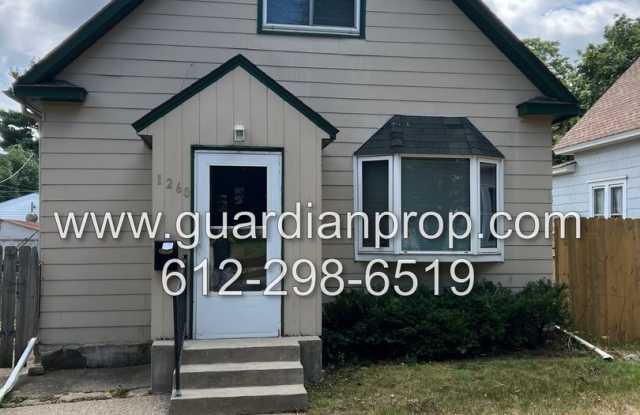 House Available October 1, Updated Kitchen  Bath, Lofted Upstairs, Fenced Yard, Garage, Central A/C photos photos