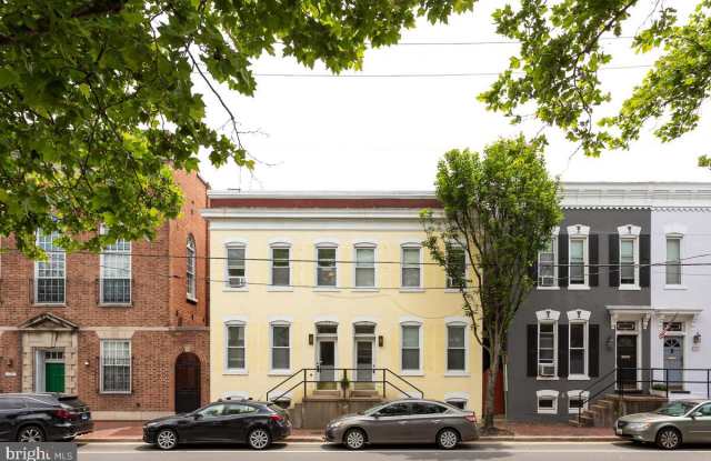 111 PATRICK ST N #1 - 111 N Patrick St, Alexandria, VA 22314