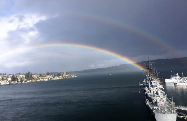 Amazing Water View - 320 Washington Avenue, Bremerton, WA 98337