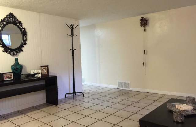2537 Harrison Boulevard photos photos