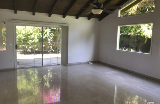 9431 CIR BREAKWATER Gallery 2