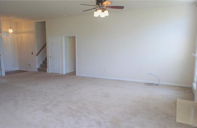 5242 Coffeeberry Lane Gallery 4