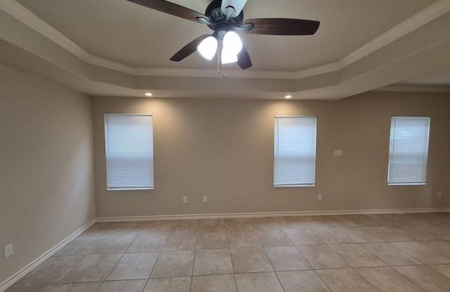 7034 Lakeview Dr. Gallery 3